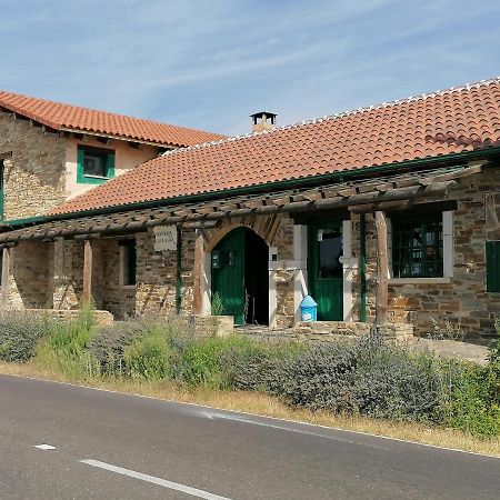 Hosteria Casa Flor Murias de Rechivaldo Exteriér fotografie